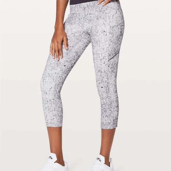 Lululemon speed up Leggings - Picture 6 of 11